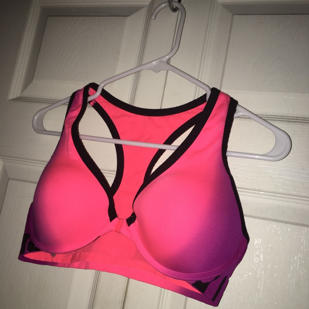 PINK Victoria’s Secret Sportsbra Athletics 34DD